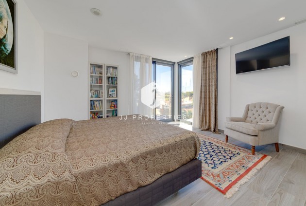 Tweedehands - Villa -
Torrevieja - Costa Blanca