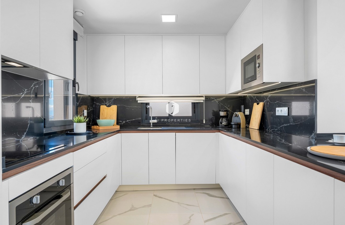 Tweedehands - Penthouse -
San Miguel de Salinas - Inland