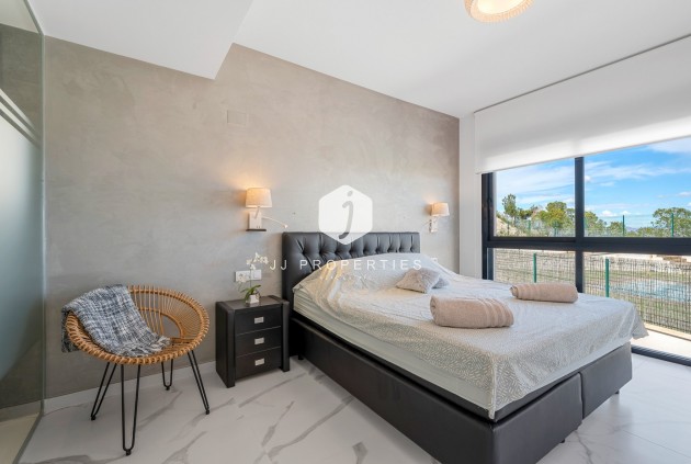 Tweedehands - Penthouse -
San Miguel de Salinas - Inland