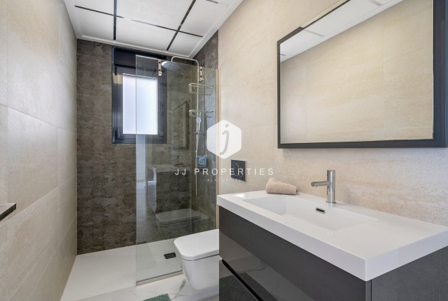 Tweedehands - Penthouse -
San Miguel de Salinas - Inland