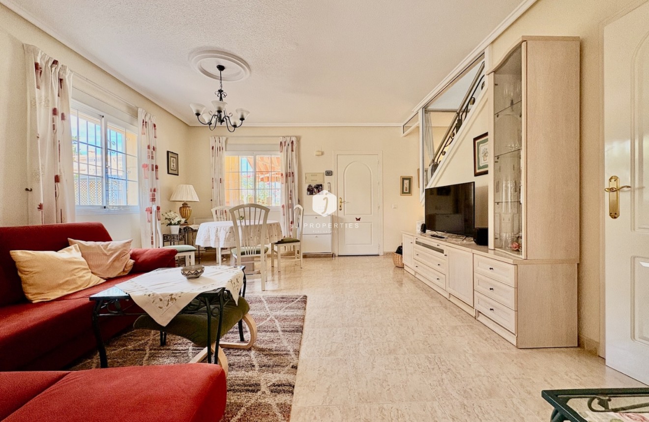 Tweedehands - Chalet -
Rojales - Inland