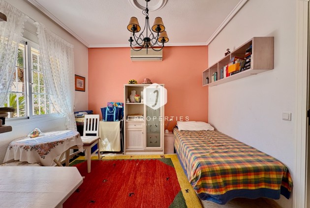 Tweedehands - Chalet -
Rojales - Inland