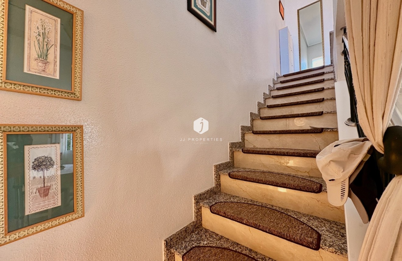 Tweedehands - Chalet -
Rojales - Inland