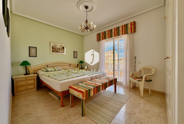 Tweedehands - Chalet -
Rojales - Inland