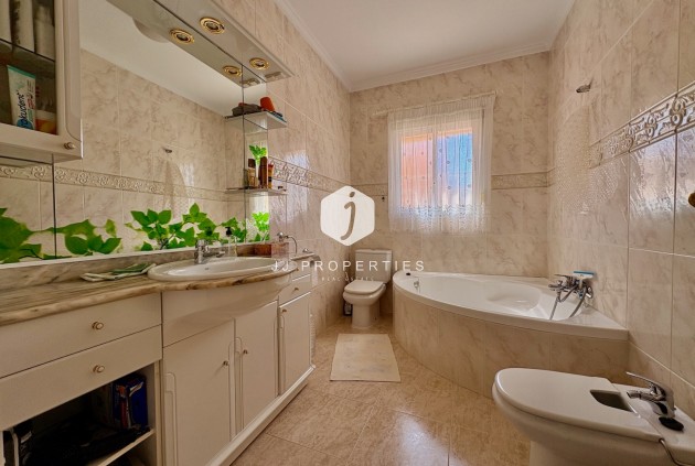 Tweedehands - Chalet -
Rojales - Inland