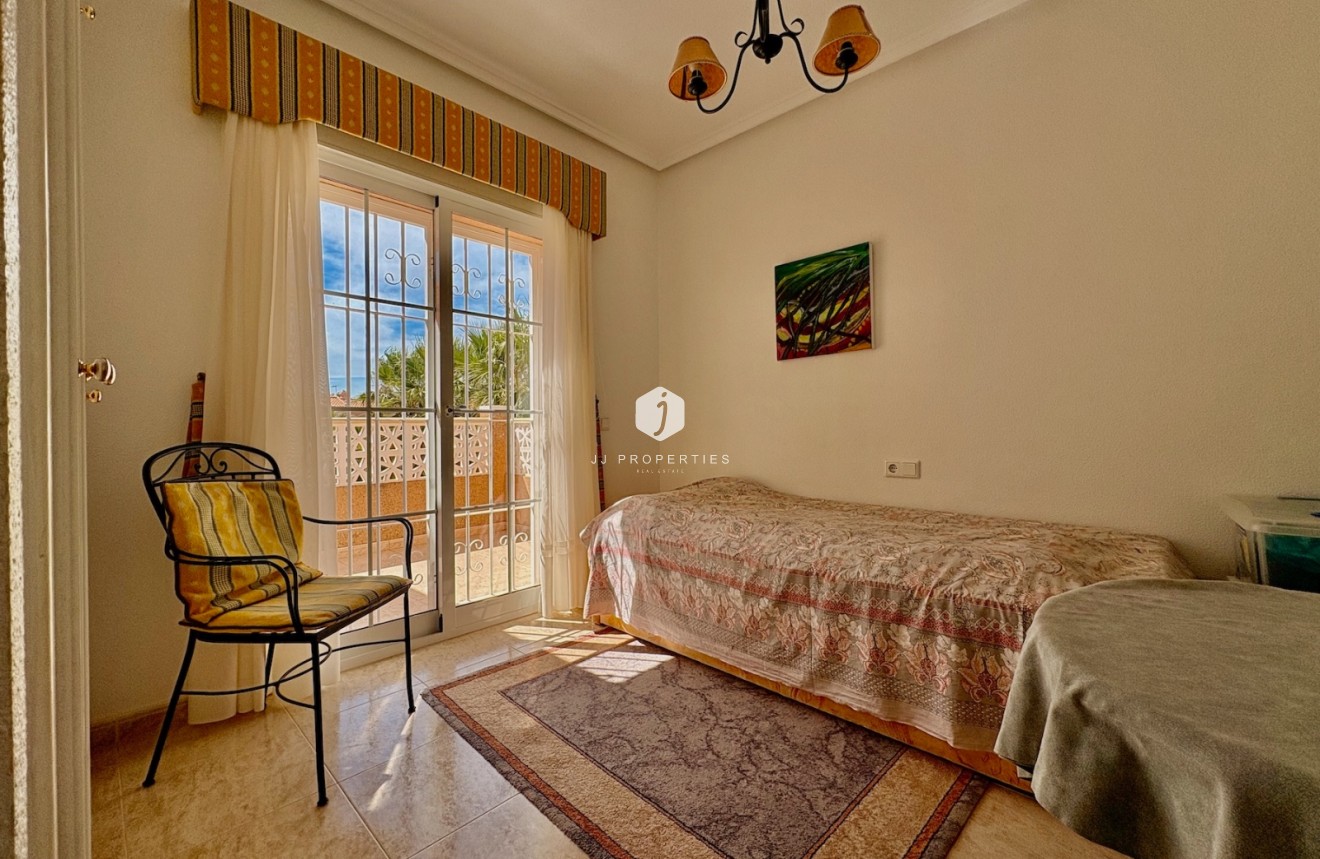 Tweedehands - Chalet -
Rojales - Inland