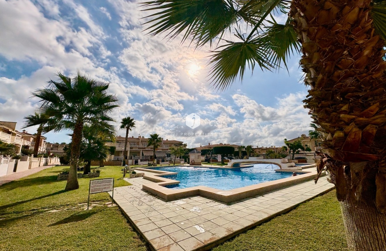 Tweedehands - Chalet -
Rojales - Inland