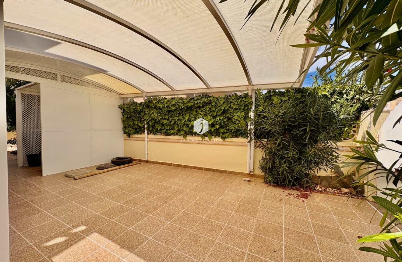 Tweedehands - Chalet -
Rojales - Inland