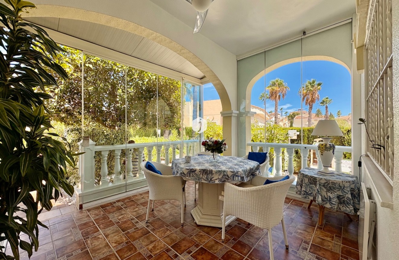 Tweedehands - Chalet -
Rojales - Inland