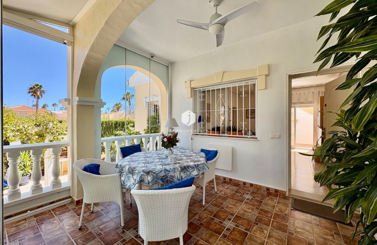 Tweedehands - Chalet -
Rojales - Inland