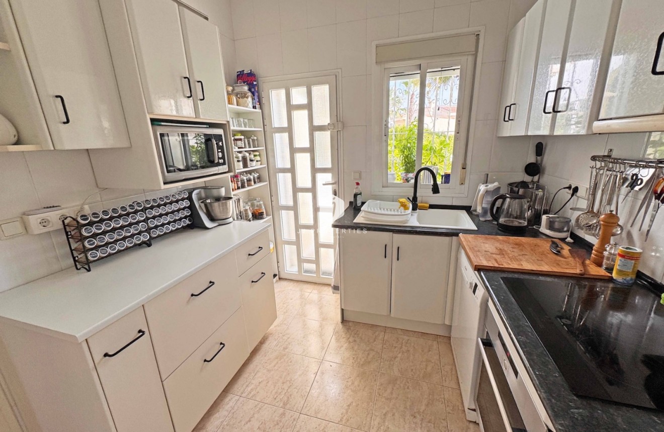 Tweedehands - Chalet -
Rojales - Inland