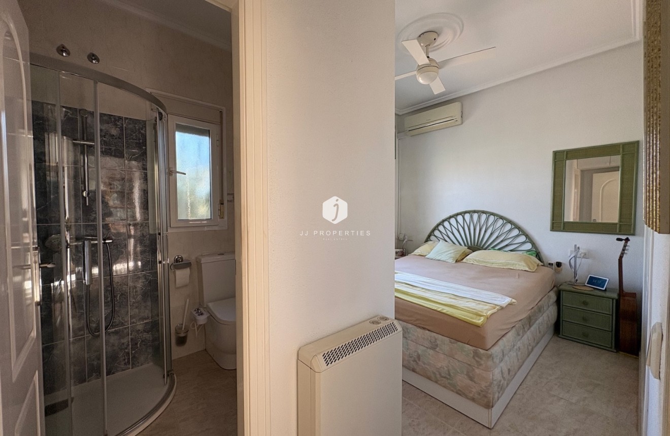 Tweedehands - Chalet -
Rojales - Inland