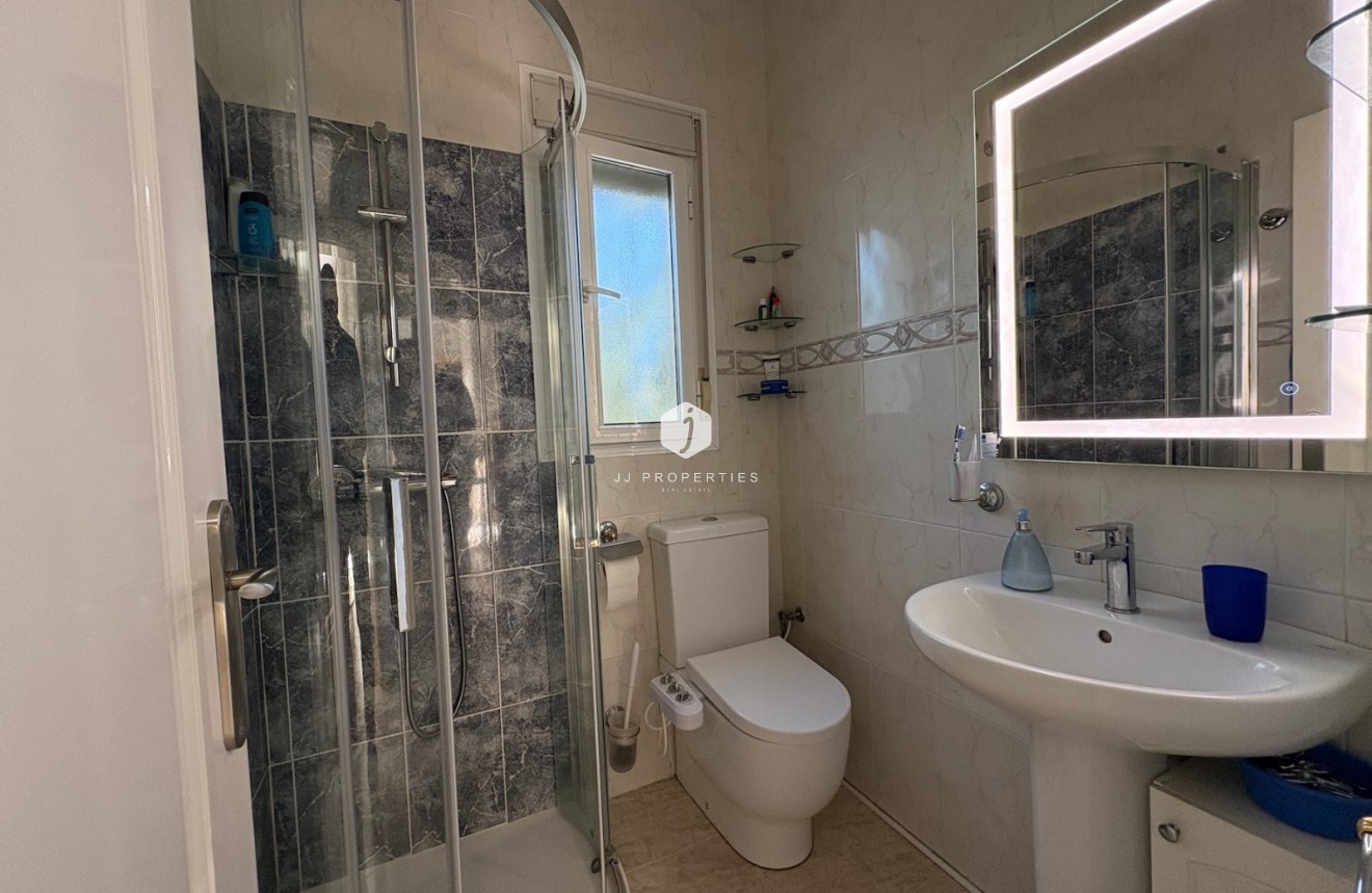 Tweedehands - Chalet -
Rojales - Inland