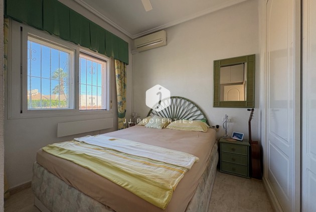 Tweedehands - Chalet -
Rojales - Inland