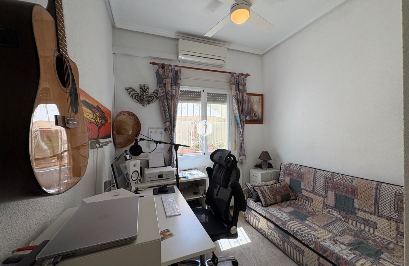 Tweedehands - Chalet -
Rojales - Inland