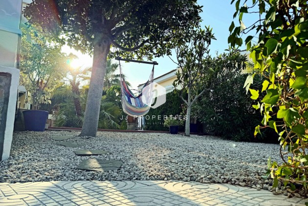 Tweedehands - Chalet -
Rojales - Inland