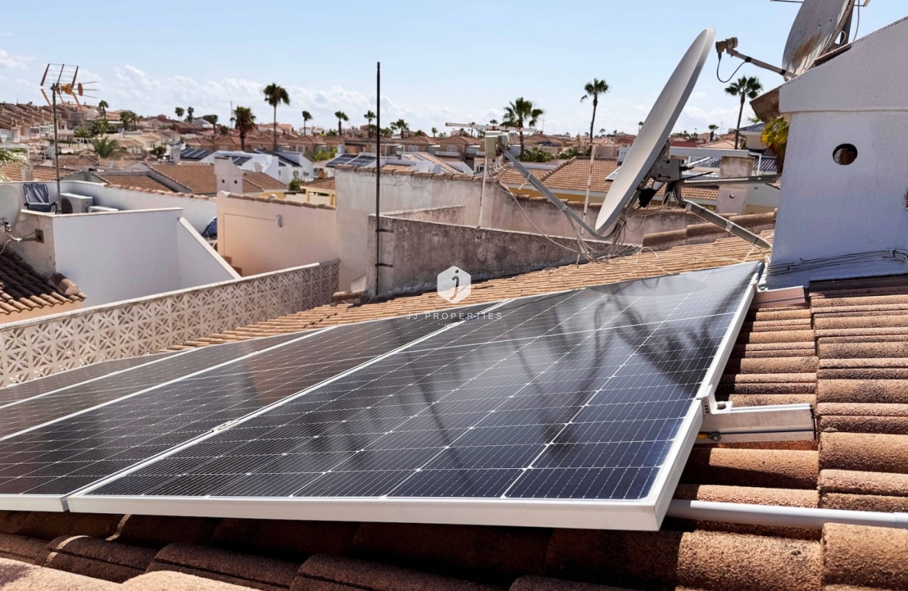 Tweedehands - Chalet -
Rojales - Inland