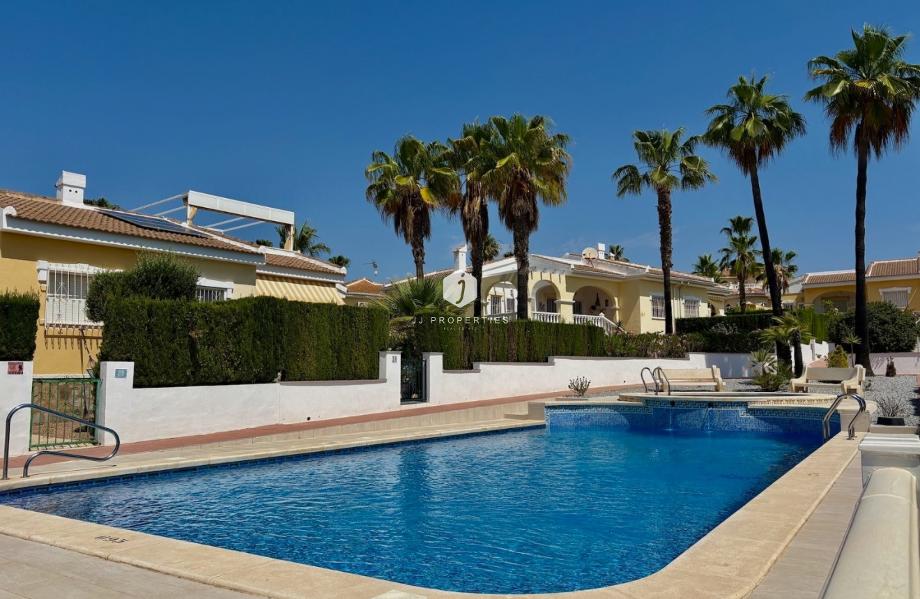 Tweedehands - Chalet -
Rojales - Inland