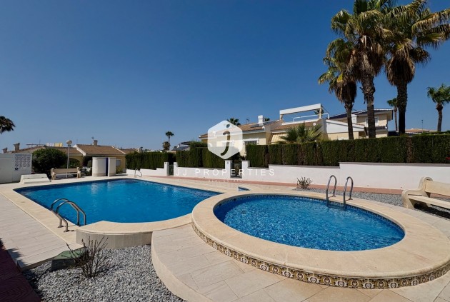 Tweedehands - Chalet -
Rojales - Inland