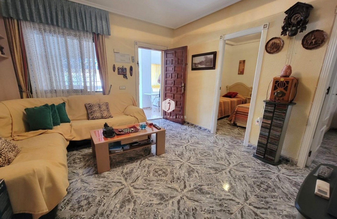 Tweedehands - Bungalow -
Torrevieja - Los Frutales