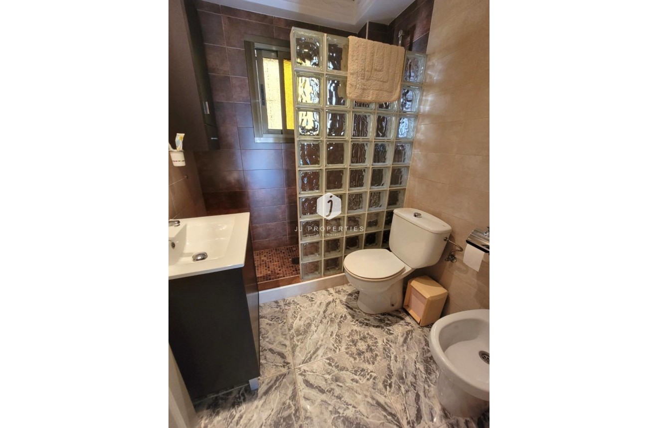 Tweedehands - Bungalow -
Torrevieja - Los Frutales