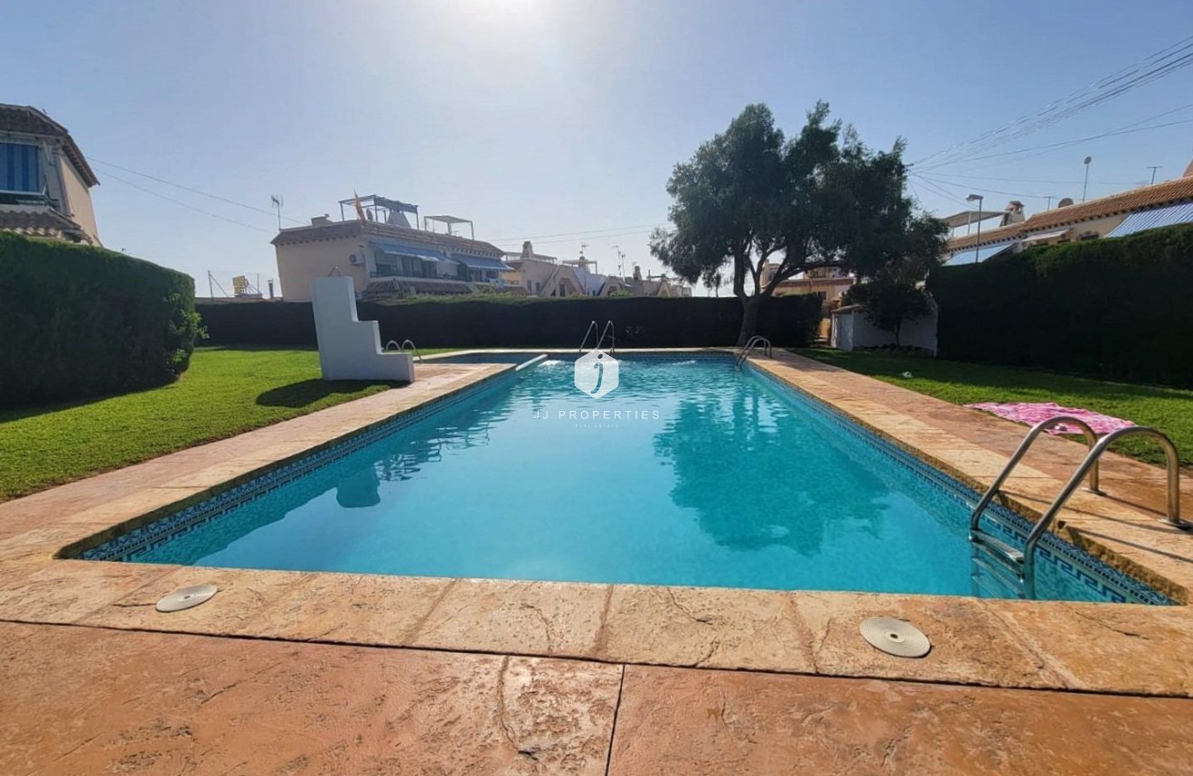 Tweedehands - Bungalow -
Torrevieja - Los Frutales