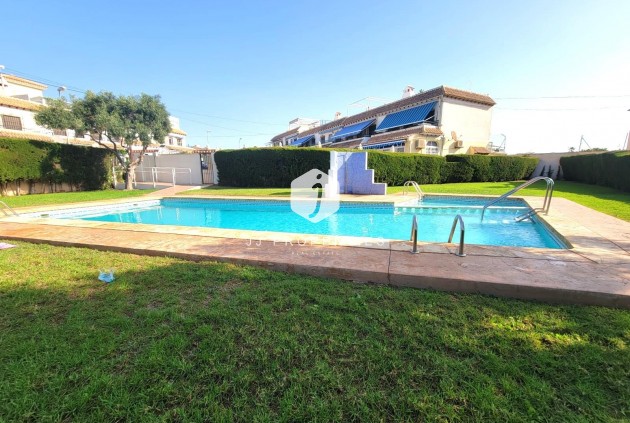 Tweedehands - Bungalow -
Torrevieja - Los Frutales