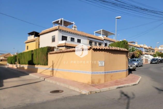 Tweedehands - Bungalow -
Torrevieja - Los Frutales
