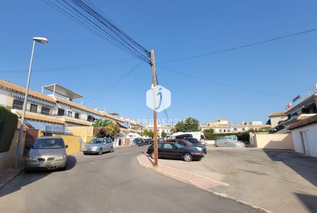 Tweedehands - Bungalow -
Torrevieja - Los Frutales