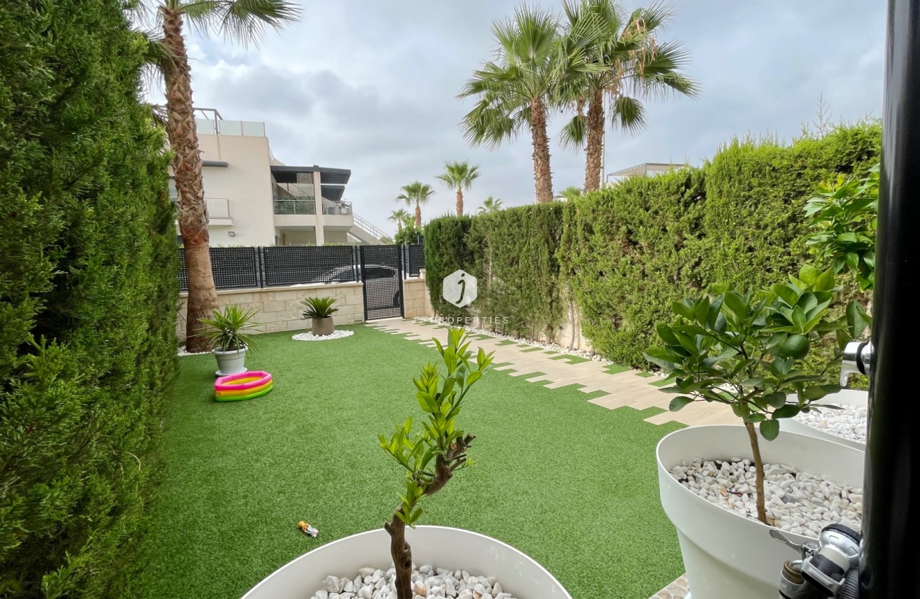 D'occasion - Appartement -
Orihuela Costa - Costa Blanca