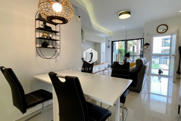 D'occasion - Appartement -
Orihuela Costa - Costa Blanca