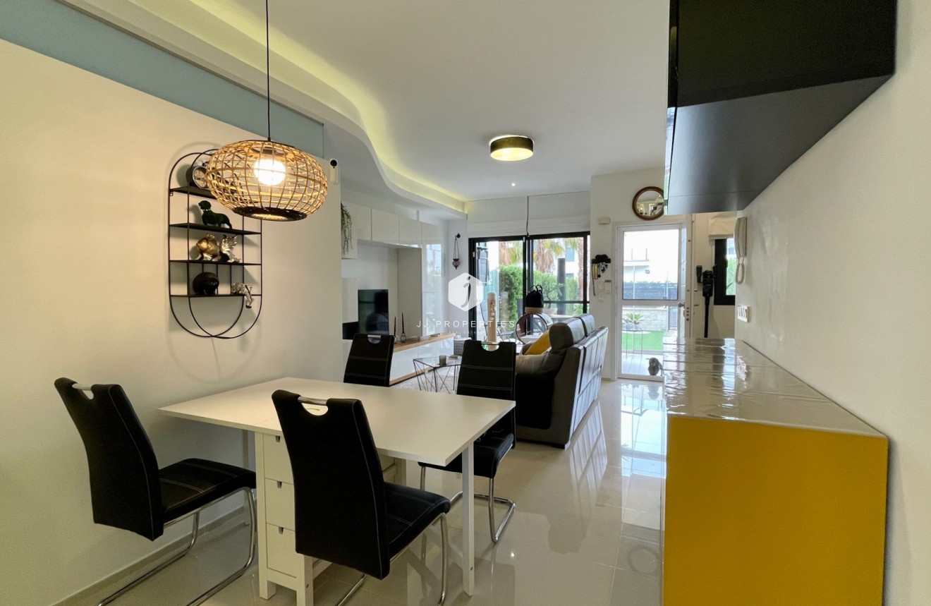 D'occasion - Appartement -
Orihuela Costa - Costa Blanca