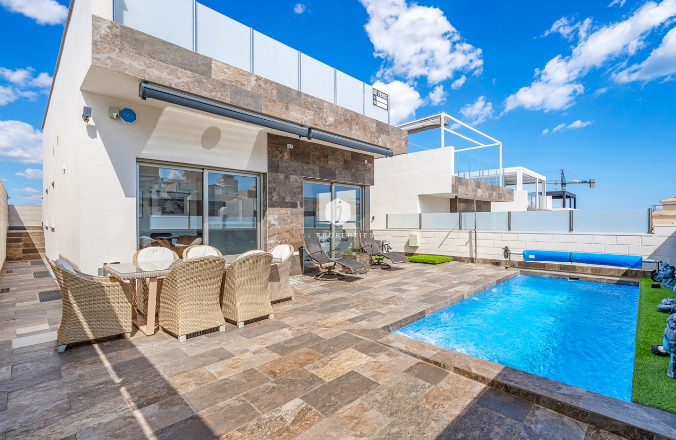 Tweedehands - Villa -
Orihuela Costa - Costa Blanca