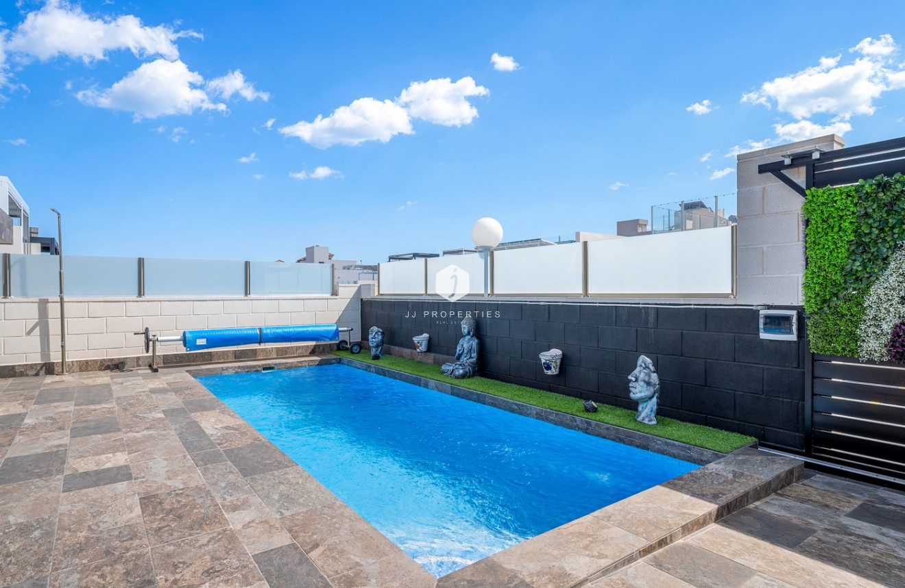 Tweedehands - Villa -
Orihuela Costa - Costa Blanca