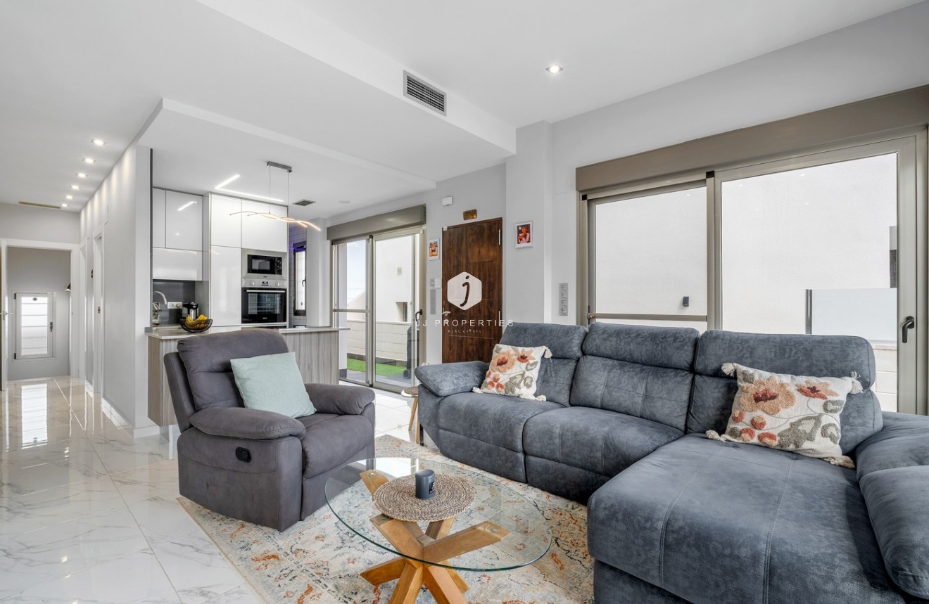 Tweedehands - Villa -
Orihuela Costa - Costa Blanca