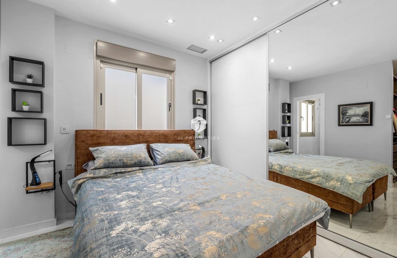 Tweedehands - Villa -
Orihuela Costa - Costa Blanca