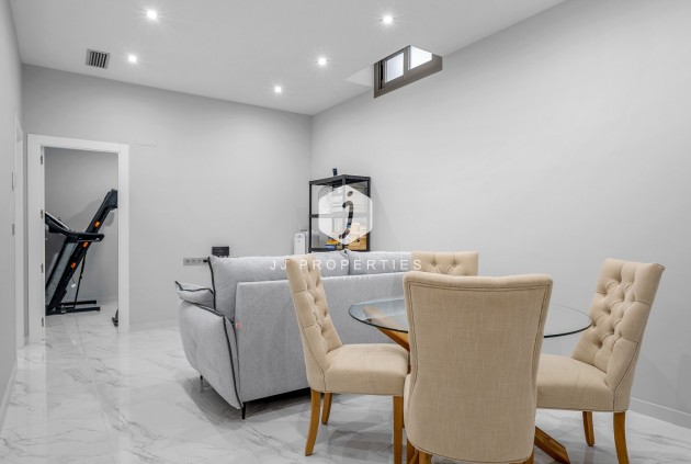 Tweedehands - Villa -
Orihuela Costa - Costa Blanca