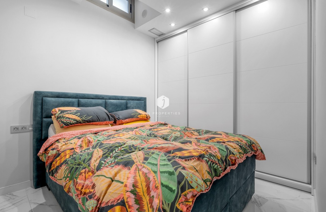 Tweedehands - Villa -
Orihuela Costa - Costa Blanca