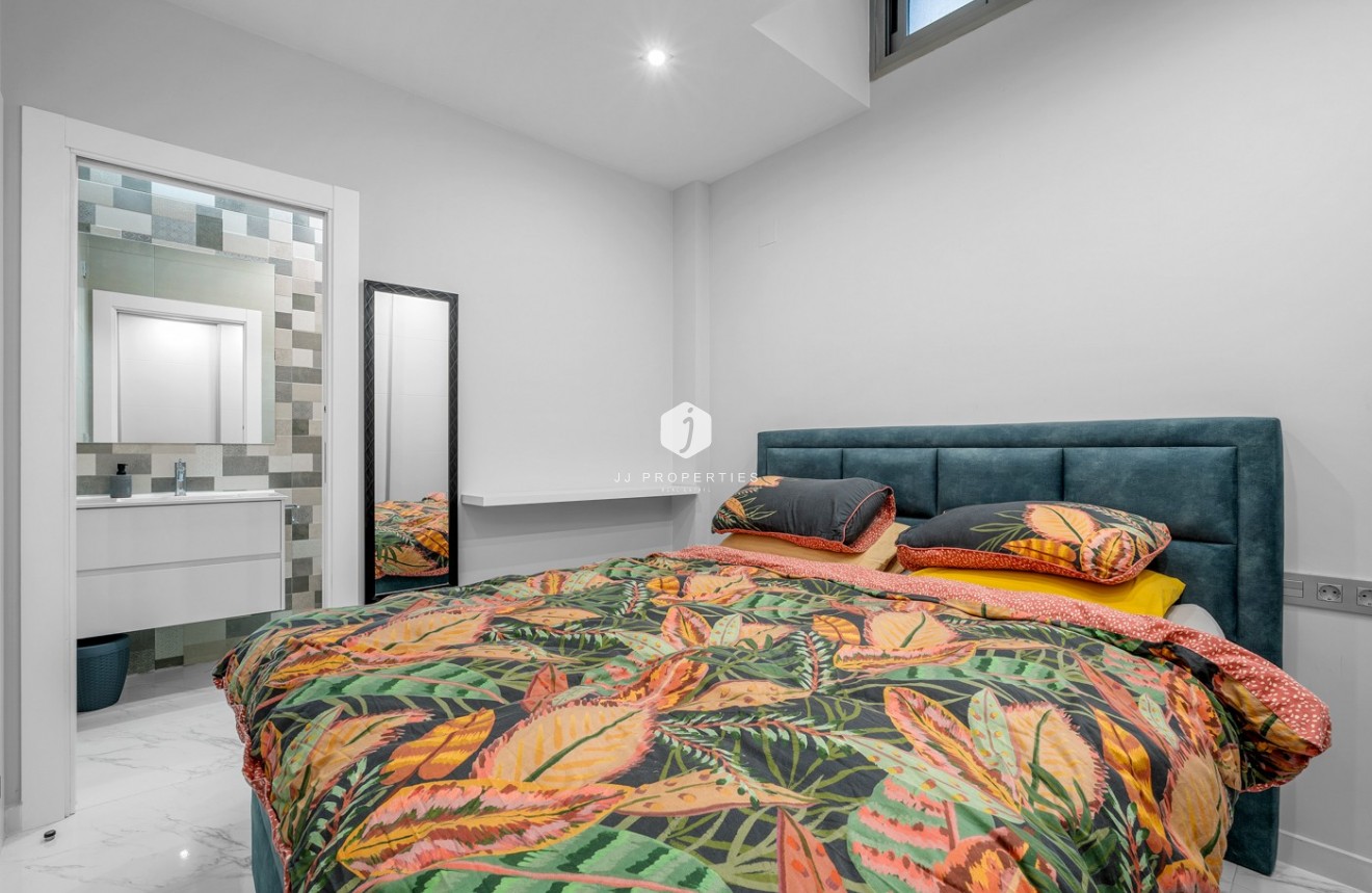 Tweedehands - Villa -
Orihuela Costa - Costa Blanca