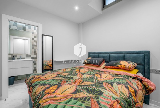 Tweedehands - Villa -
Orihuela Costa - Costa Blanca