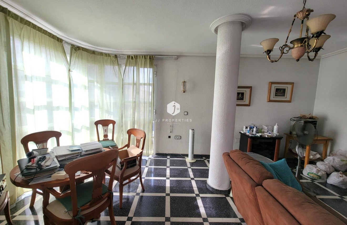 Tweedehands - Appartement / flat -
Torrevieja - Centro