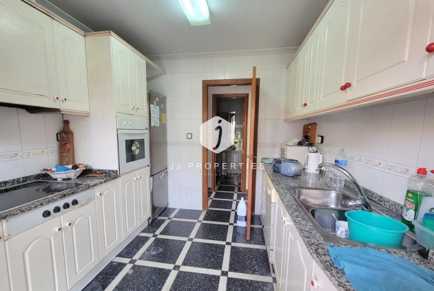 Tweedehands - Appartement / flat -
Torrevieja - Centro