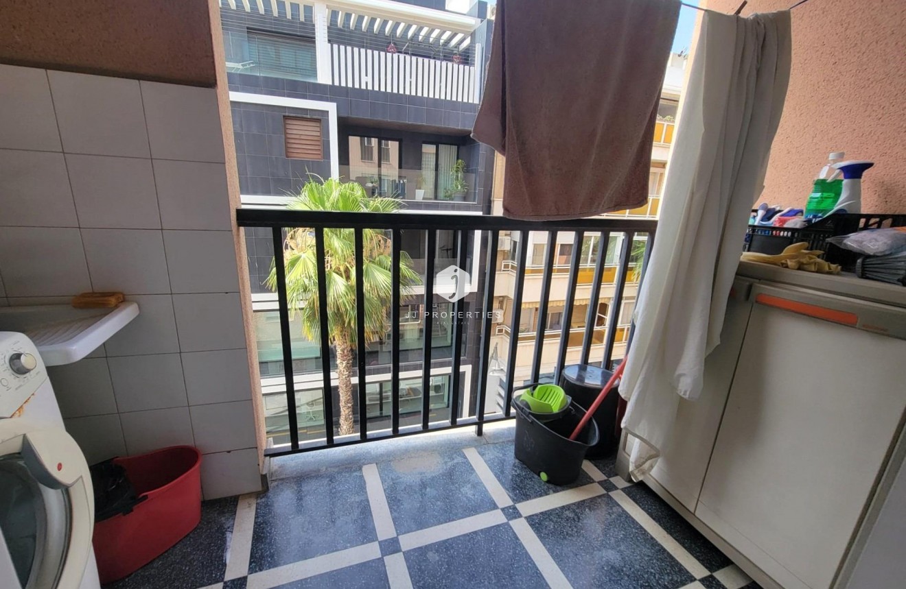 Tweedehands - Appartement / flat -
Torrevieja - Centro