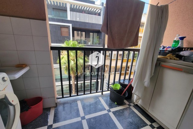 Tweedehands - Appartement / flat -
Torrevieja - Centro