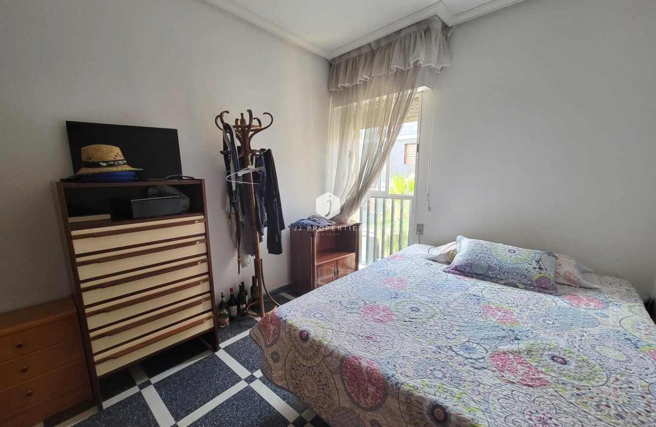 Tweedehands - Appartement / flat -
Torrevieja - Centro