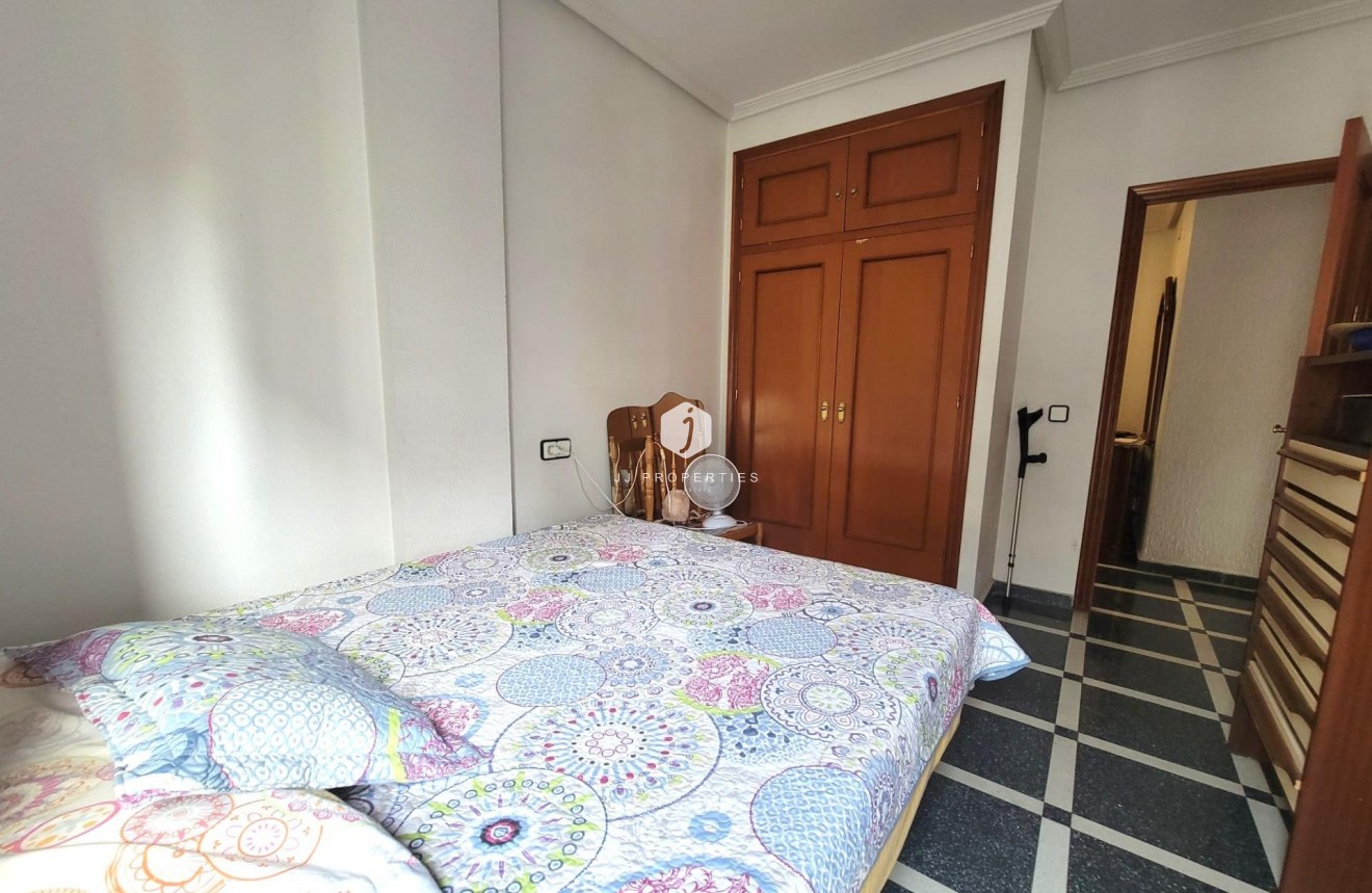 Tweedehands - Appartement / flat -
Torrevieja - Centro