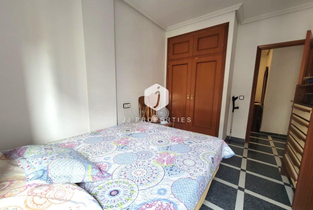 Tweedehands - Appartement / flat -
Torrevieja - Centro