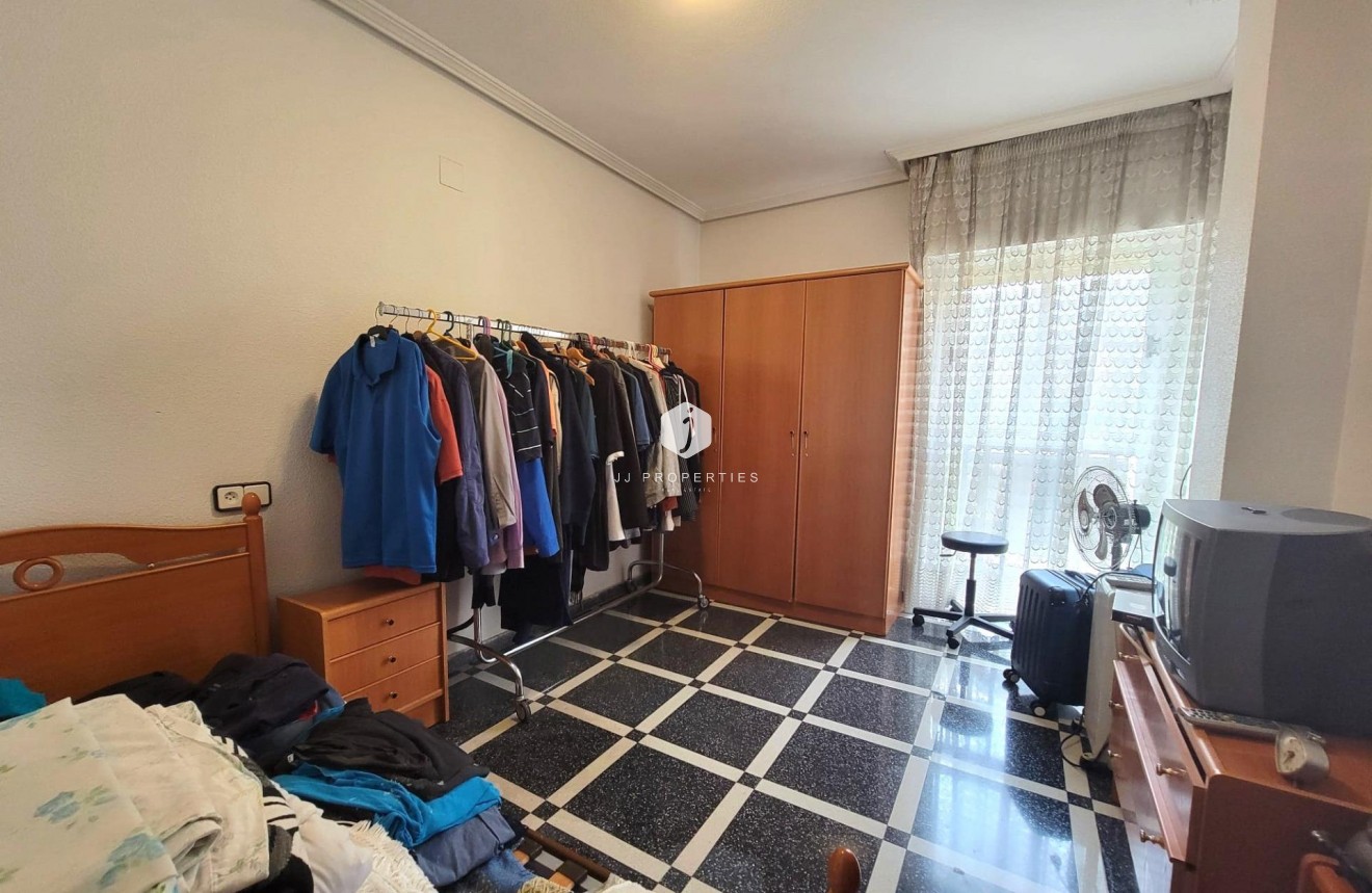 Tweedehands - Appartement / flat -
Torrevieja - Centro