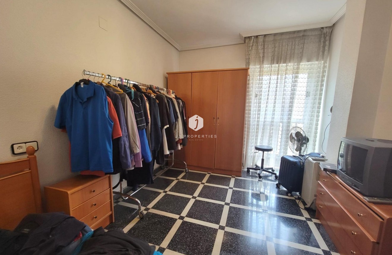 Tweedehands - Appartement / flat -
Torrevieja - Centro