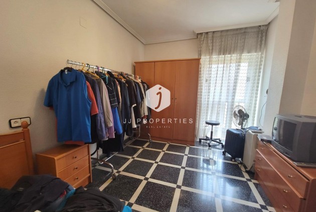Tweedehands - Appartement / flat -
Torrevieja - Centro